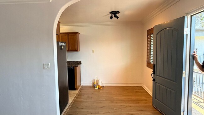 Building Photo - FOR RENT 1bedroom 1 bath apartment in Imperial Beach.