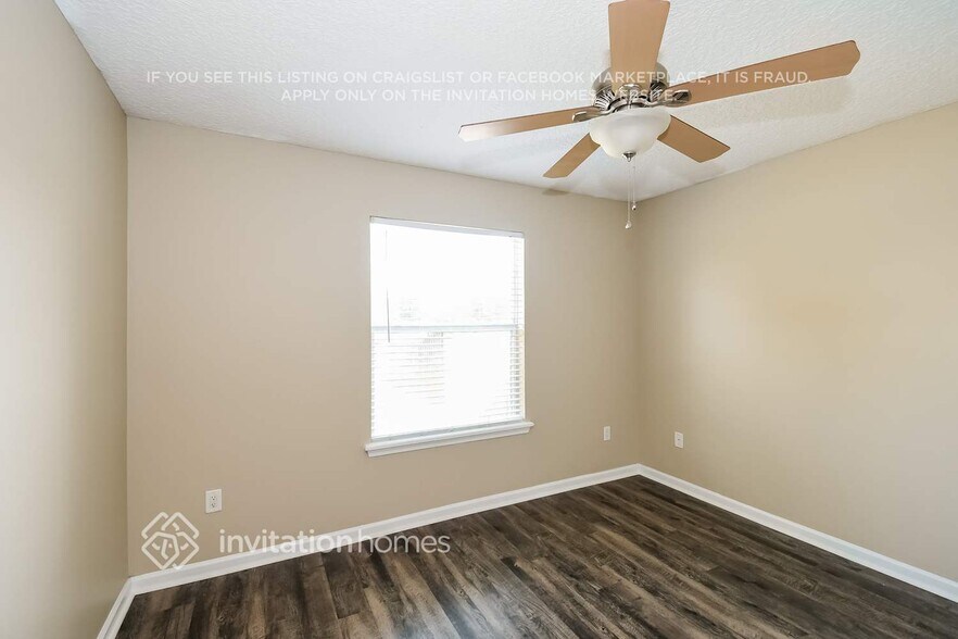 Building Photo - 6099 Green Pond Dr