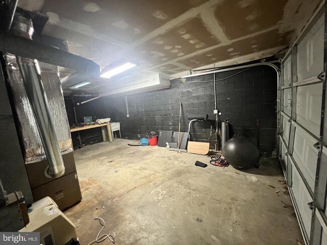 Building Photo - 12687 Cheyenne Trail