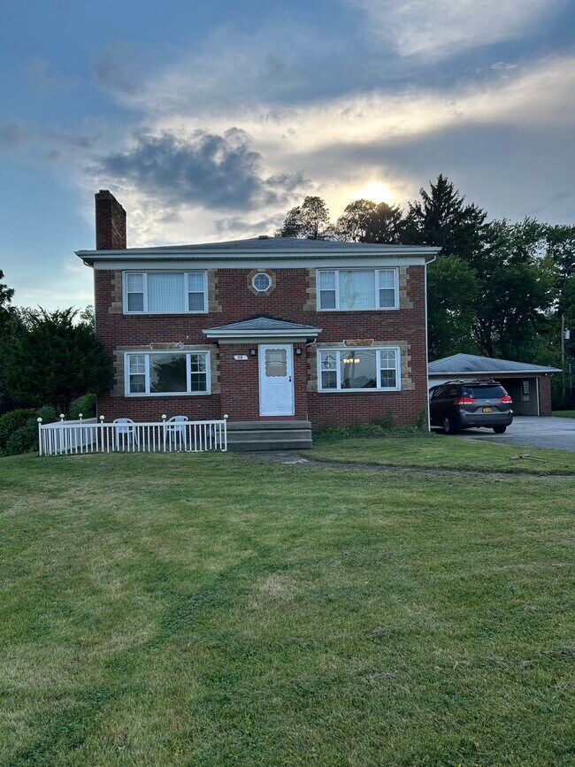 59 S Youngs Rd - 59 S Youngs Rd Buffalo NY 14221 | Apartment Finder
