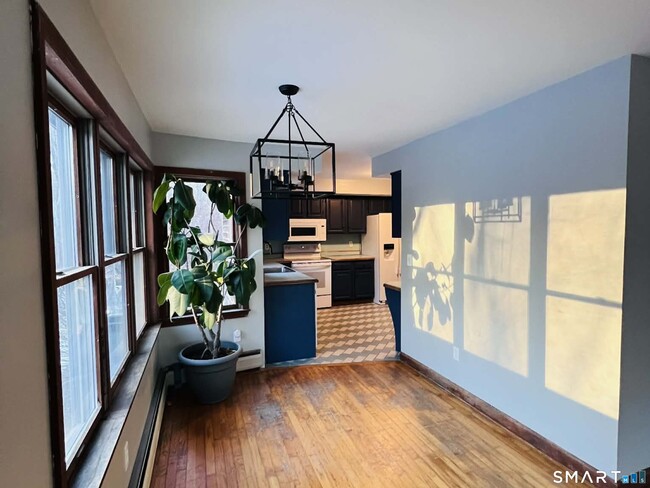 Building Photo - 250 Rte 66 E