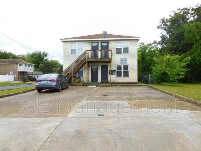 Building Photo - 1323 Cary Ave