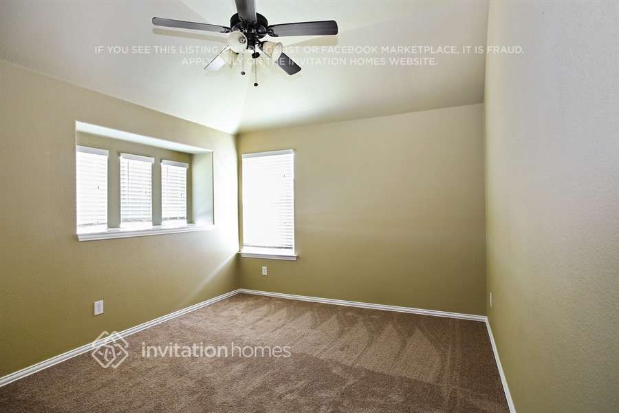 Building Photo - 1204 Litchfield Ln