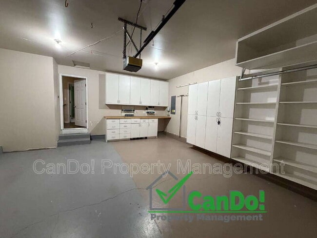 Building Photo - 2828 Linda St
