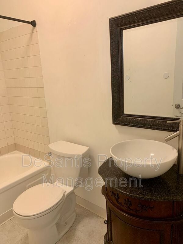 Building Photo - 3508 4th Ave