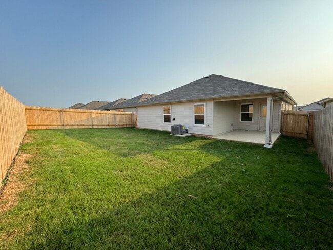 Building Photo - 4 BR + OFFICE / 3 BA in Seguin - 2042 SF One-Story Home - Arroyo Ranch!