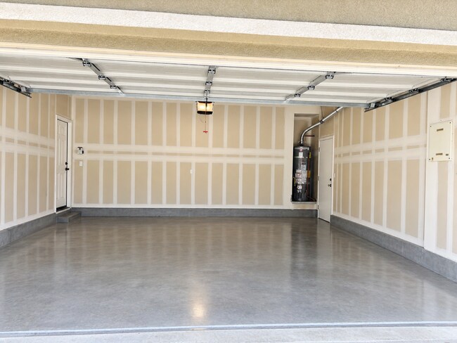 Building Photo - 9402 Vintner Cir