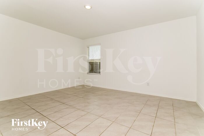Building Photo - 5430 Bristle Leaf Dr