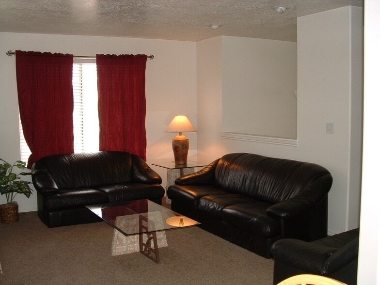 Building Photo - 7200 S Highland Dr