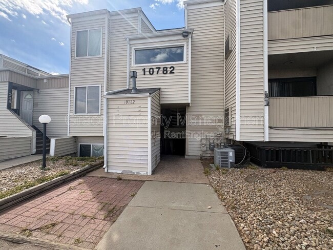 Building Photo - 10782 E Exposition Ave