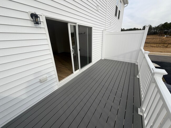 Building Photo - 15307 Sunray Aly