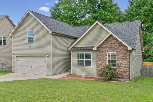 Building Photo - 125 Sycamore Hill Dr