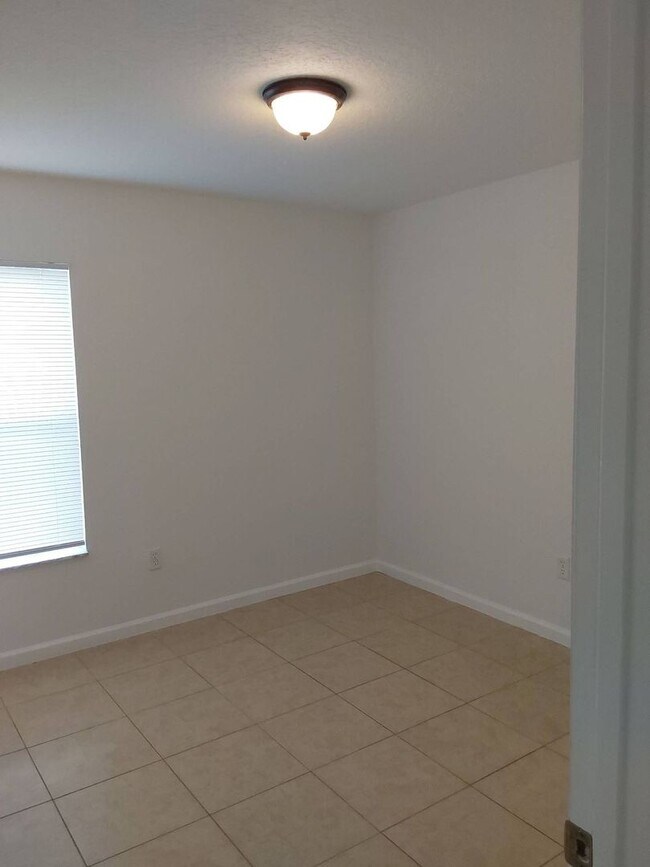 Building Photo - 21 Prospect Ln