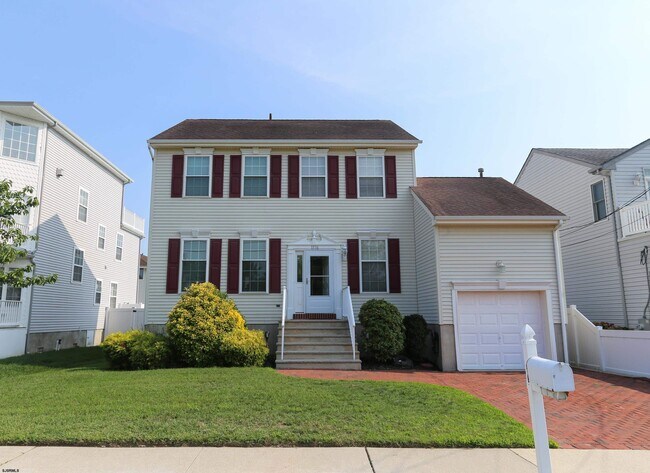 Building Photo - 1336 Vardon Rd