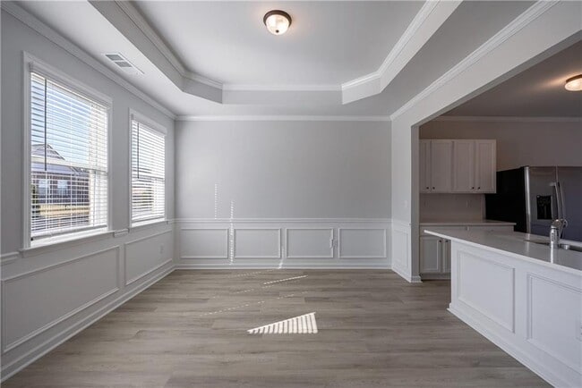 Building Photo - 931 Park Pl St