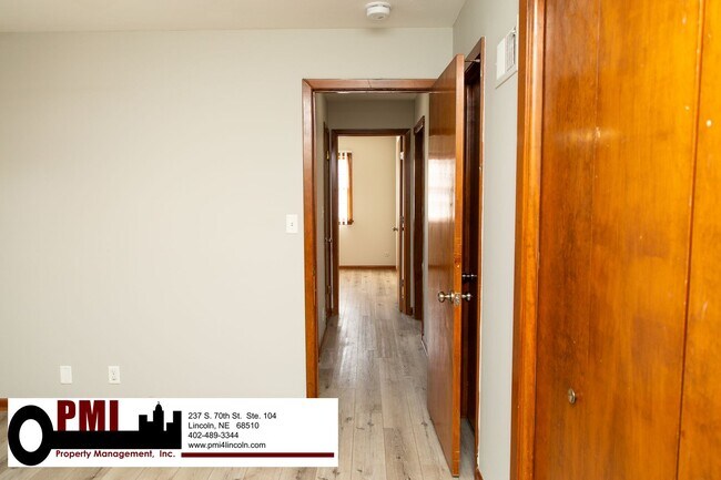 Building Photo - 1730 S 17th St