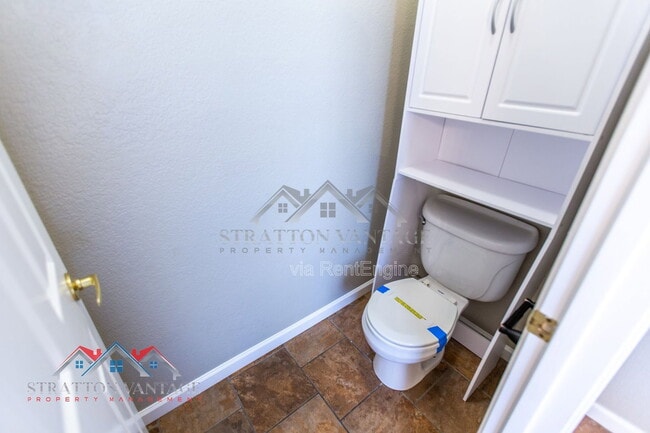 Building Photo - 1891 E Brentrup Dr