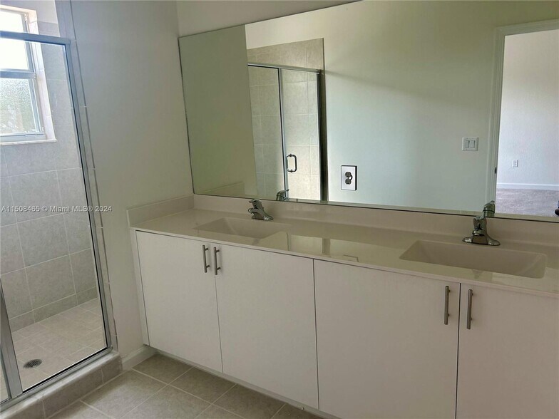 Building Photo - 28887 SW 162nd Ct