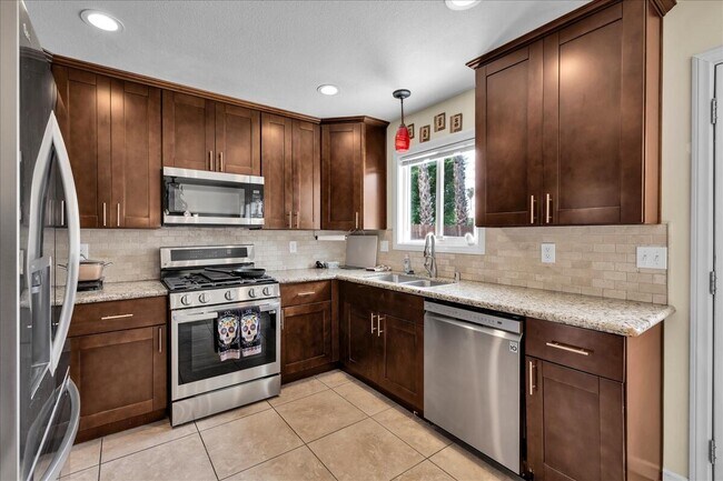 Building Photo - 68705 Tortuga Rd