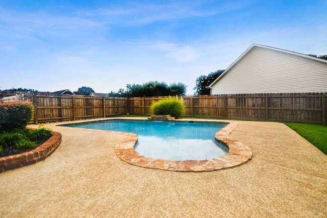 Building Photo - 3378 Poplar Hill