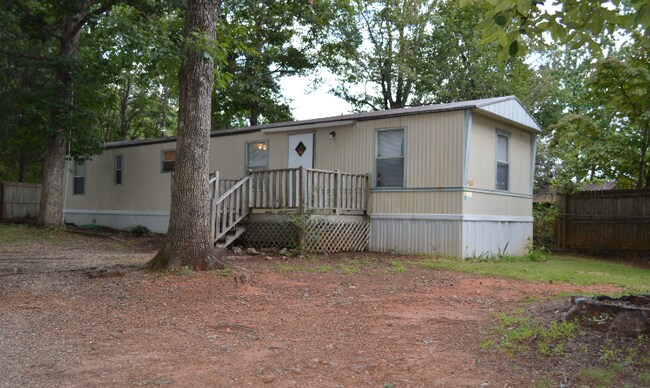 Building Photo - 1 Fews Chapel Rd