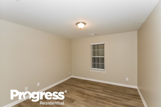 Building Photo - 7531 Sugarcreek Dr