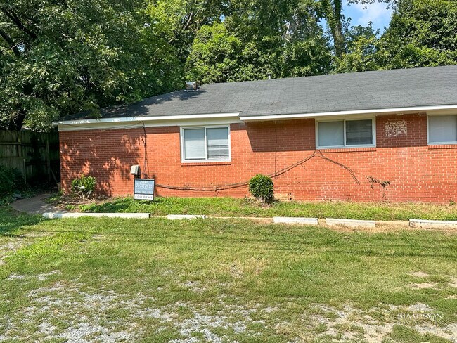 Building Photo - 2634 Old Steele Creek Rd