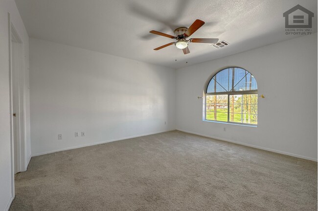 Building Photo - 5Bed/3Bath House at McDowell Rd/Avondale Blvd! Ready for Immediate Move-In!