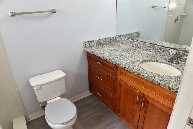 Building Photo - 271 Daniels Pointe Dr