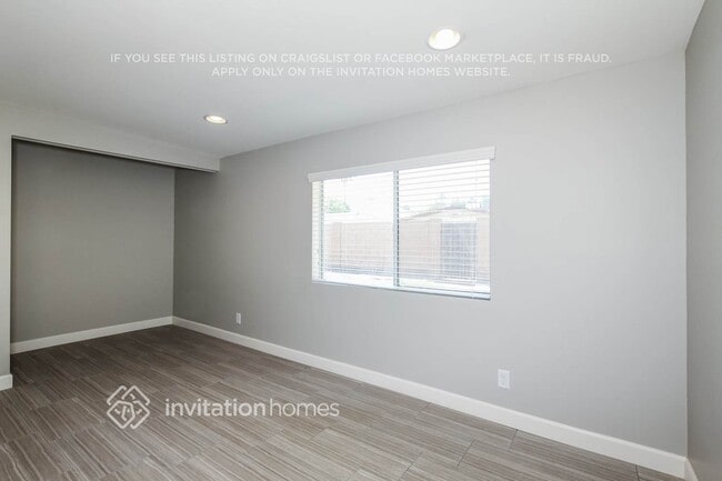 Building Photo - 1539 W 7th St