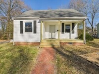 Building Photo - 500 Pelham Dr