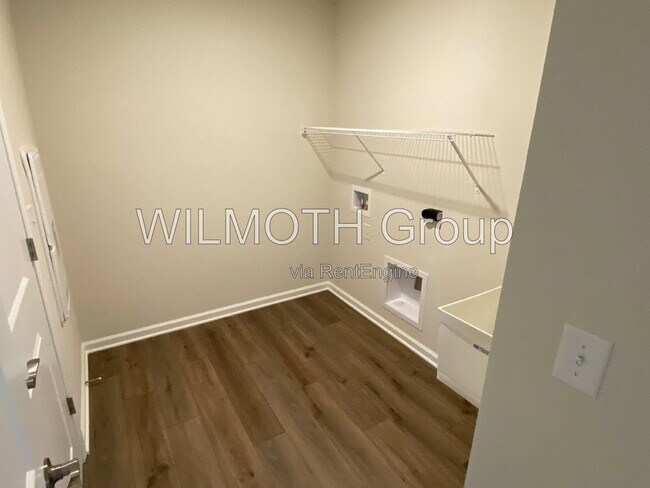 Building Photo - 16364 Pruett Ln