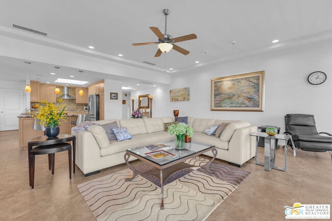 Building Photo - 10 Colgate Dr