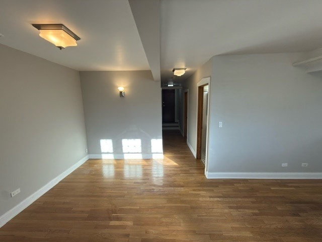 Building Photo - 2147 W Lunt Ave