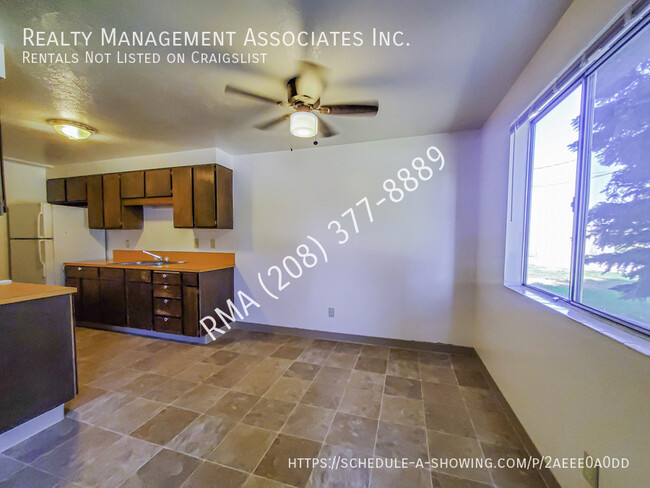 Building Photo - 657 White Cloud Dr