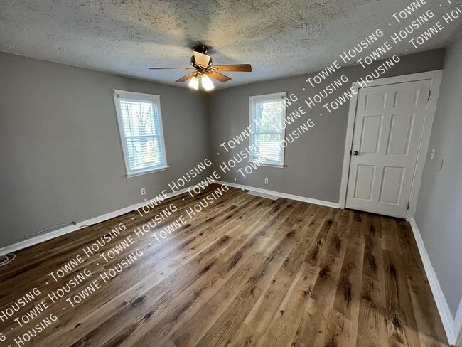 Building Photo - 80 Charlotte St