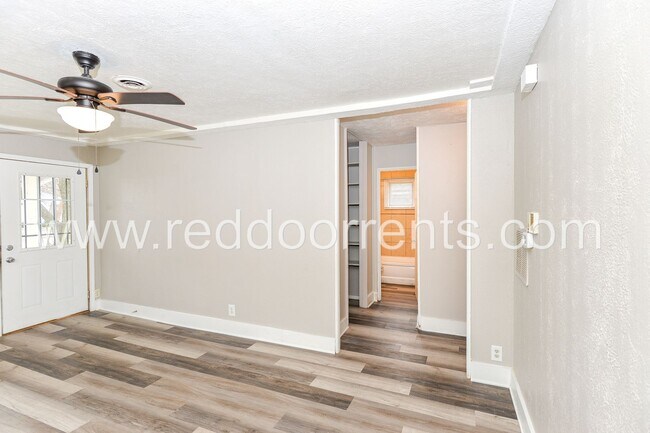 Building Photo - Coming soon! - Experience Urban Sophistica...