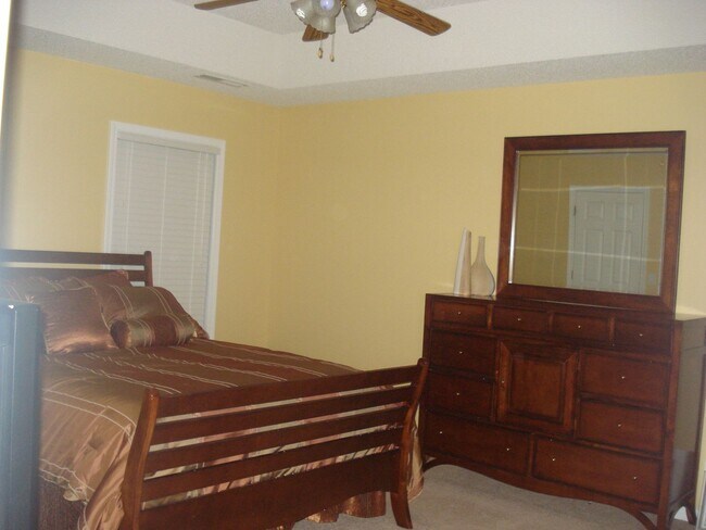Building Photo - Available in September, Close to Shaw AFB!
