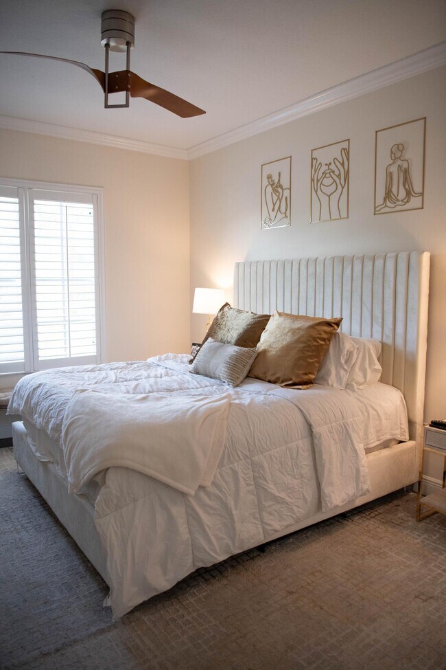 Building Photo - 1203 Town Center Dr