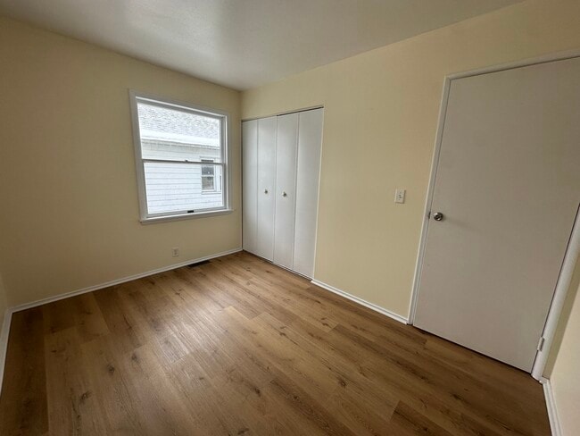 Building Photo - 712 Geyer Ave