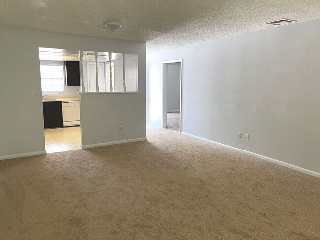 Building Photo - LH7368