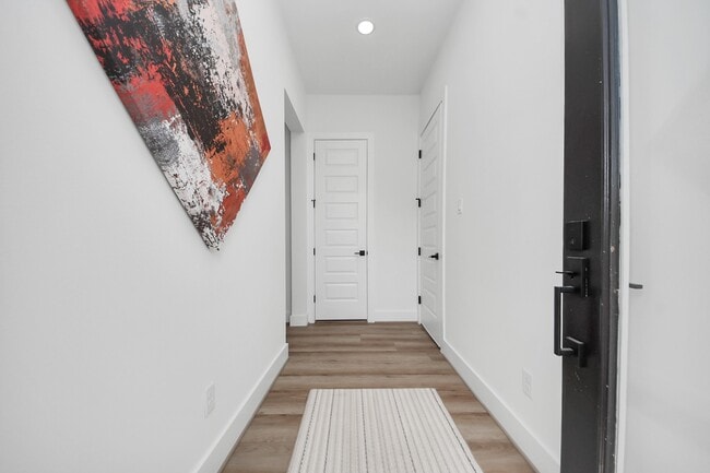 Building Photo - 3118 Wentworth St