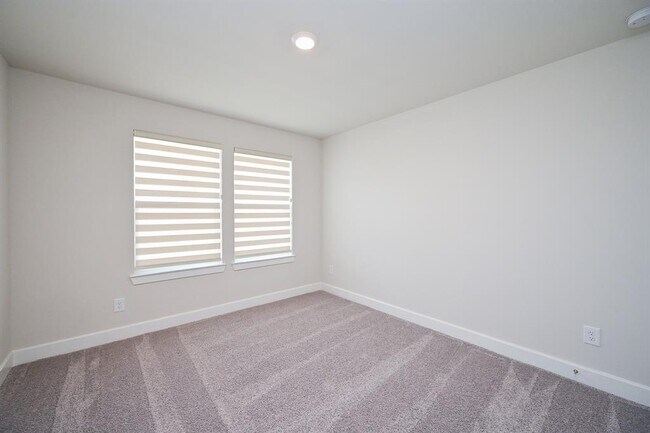 Building Photo - 21827 Erskine Peaks Pl