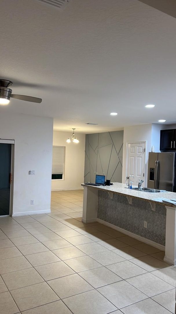 Building Photo - 310 Annabelle Way