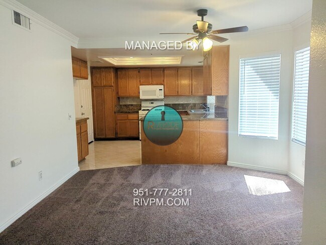 Building Photo - Spacious 3-Bed, 3-Bath Home in Riverside