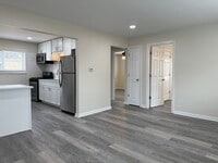 Building Photo - 318 N 3rd Ave