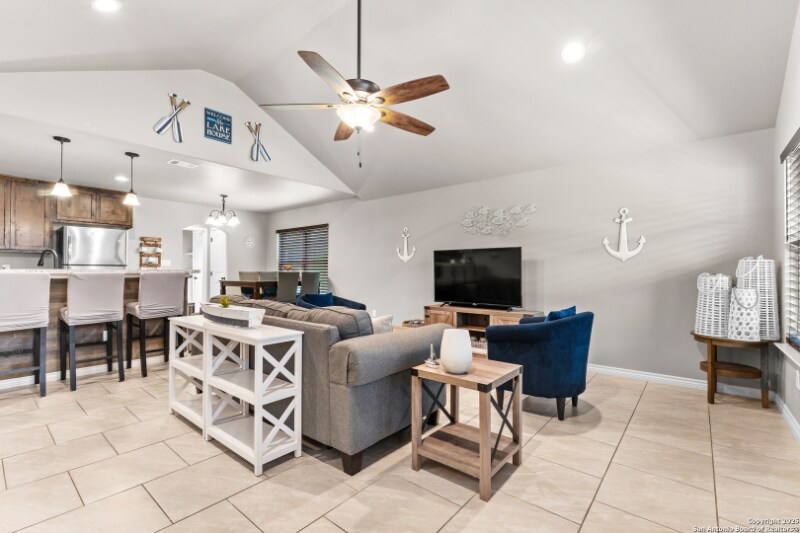 Building Photo - 2319 Westview Dr