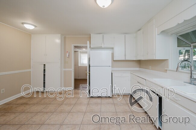 Building Photo - 2941 Ashley Ave