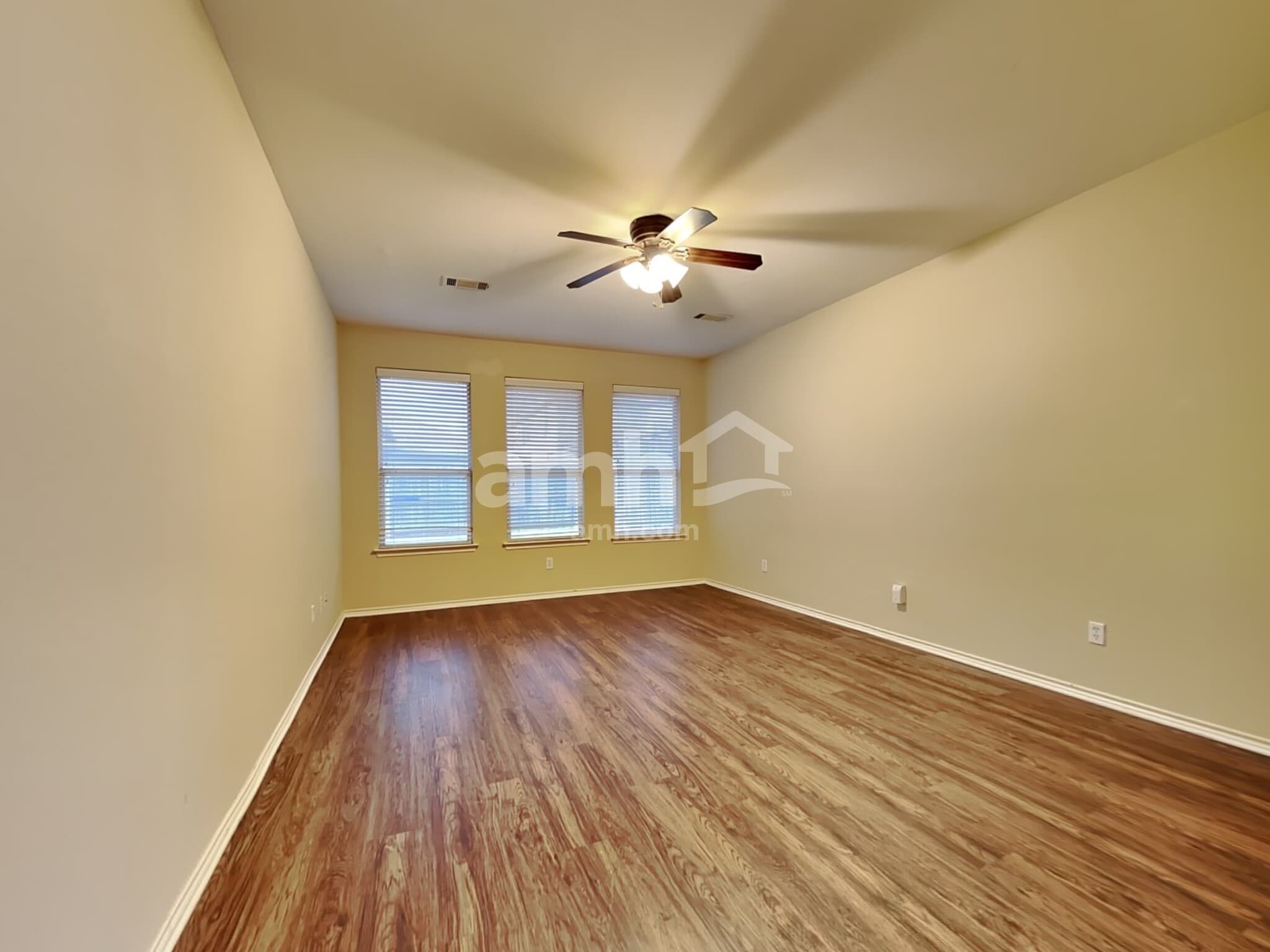Building Photo - 2108 Carlotta Dr