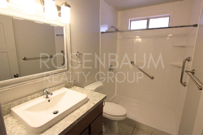 Building Photo - 4717 E Camino St